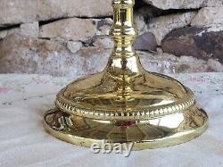 17.5 Glass and Polished Cast Brass Banquet Kerosene Oil Lamp Antique