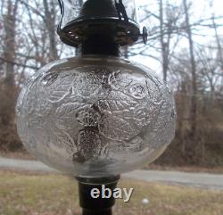 1870s HOBBS BLACKBERRY OIL LAMP WithORIGINAL 4 LEAF CLOVER MILKGLASS BASE &BURNER