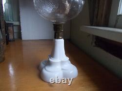 1870s HOBBS BLACKBERRY OIL LAMP WithORIGINAL 4 LEAF CLOVER MILKGLASS BASE &BURNER