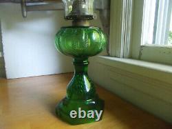 1890s ORIGINAL GREEN GLASS FISHSCALE WITH CABLE FONT OIL LAMP FINDLAY COMPLETE