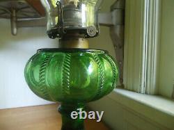 1890s ORIGINAL GREEN GLASS FISHSCALE WITH CABLE FONT OIL LAMP FINDLAY COMPLETE