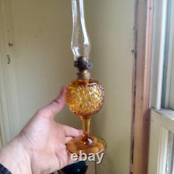 1890s PRETTY YELLOW AMBER RARE DAISY & BUTTON PEDESTAL BASE MINIATURE OIL LAMP