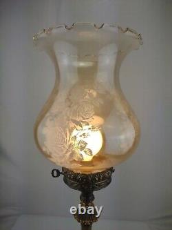 24 large Beautiful Roses On Glass Amber Shade CAST METAL KEROSENE Oil Lamp