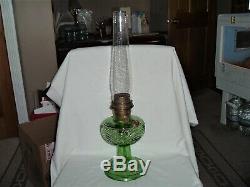 ALADDIN EMERALD GREEN GLASS WASHINGTON DRAPE OIL LAMP MODEL B BURNER With CHIMNEY