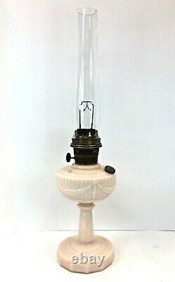 ALADDIN Lincoln Drape OIL LAMP Alacite Milk Glass Lock-On Chimney Model B Burner