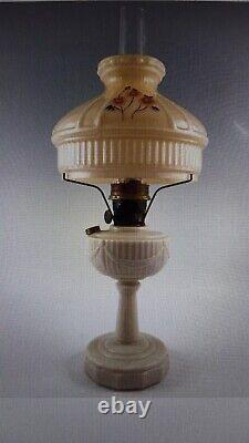 ALADDIN OIL LAMP withBURNER & 10 SHADE