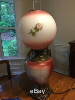 ANTIQUE Hand Painted GWTW oil lamp electrified excellent condition