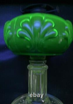 ANTIQUE-RIVERSIDE-EMERALD GREEN-FERN OIL LAMP-1890s-URANIUM GLASS-BANNER BURNER