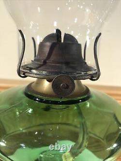 ANTIQUE RIVERSIDE EMERALD GREEN GLASS PANEL PATTERN KEROSENE OIL LAMP 1890s