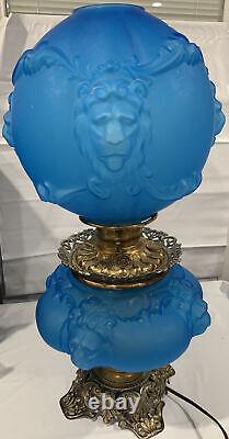 ANTIQUE VICTORIAN OIL KEROSENE GLASS Blue SATIN LION BANQUET WHIMSICAL LAMP