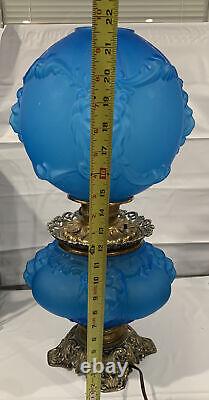 ANTIQUE VICTORIAN OIL KEROSENE GLASS Blue SATIN LION BANQUET WHIMSICAL LAMP