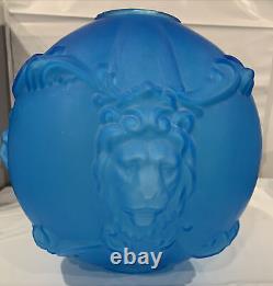 ANTIQUE VICTORIAN OIL KEROSENE GLASS Blue SATIN LION BANQUET WHIMSICAL LAMP