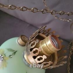 ANTIQUE VINTAGE HANGING GLASS DAISY PARLOR OIL LAMP Electric