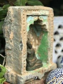 ANTIQUE/VINTAGE INDIAN GREEN QUARTZITE NICHE. WALL MOUNTED OIL /GHEE LAMP 19TH c