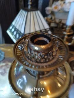 ANTIQUE VINTAGE VERITAS LAMPWORKS BRASS & CERAMIC OIL LAMP with GLASS LAMPSHADE
