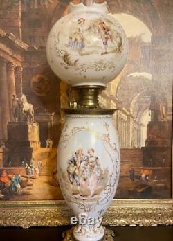 A BEAUTIFUL Victorian Style Colonial Ware Parlor Oil Lamp
