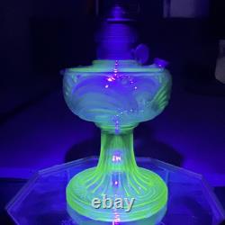 Aladdin B40 Washington Drape Oil Lamp Green Moonstone Uranium Glass Pre War 1939