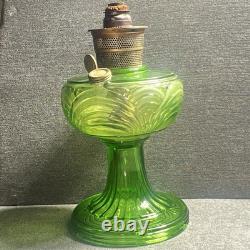 Aladdin B40 Washington Drape Oil Lamp Green Moonstone Uranium Glass Pre War 1939