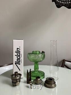 Aladdin Green Washington Drape Uranium Glass Oil Lamp 1941 With Model B Burner