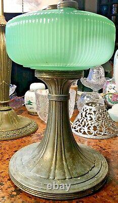 Aladdin Model B-97 / Queen Kerosene Stand Lamp Jade Green Moonstone Art Glass