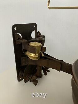 Aladdin Railroad Caboose Oil Lamp With Nashville Model B Burner And Wall Bracket