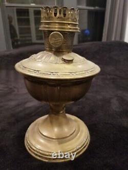 Antique Aladdin Model No 8 (1919-1920) Satin Brass Table Lamp