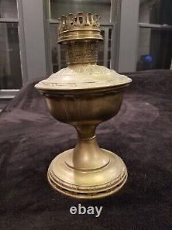 Antique Aladdin Model No 8 (1919-1920) Satin Brass Table Lamp