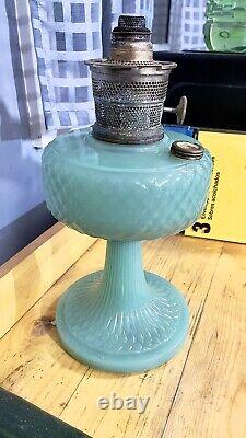Antique Aladdin Nu-Type Model B-86 Moonstone Diamond Quilt Oil Lamp Jadeiti