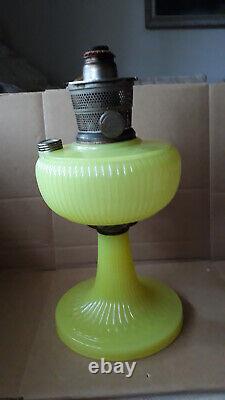 Antique Aladdin Yellow Oil Lamp WithChimney Model B Patent Pending