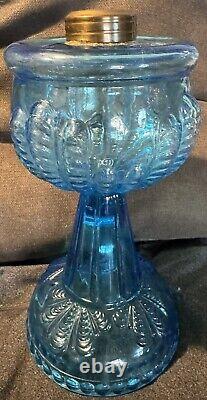 Antique Blue Turkey Foot Pattern Oil / Kerosene Lamp US Glass RARE Nice