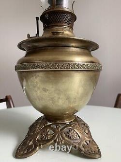 Antique Bradley & Hubbard Oil Lamp Cast Foot & Removable Font B&H Victorian Lamp