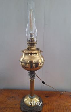 Antique Bradley & Hubbard Parlor Oil Kerosene Brass Corinthian Column Lamp 31