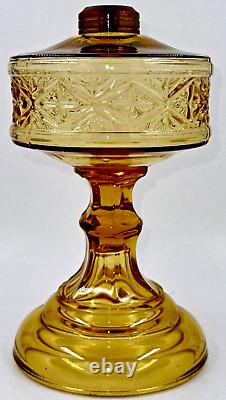 Antique CROSS DIAMOND BAND Amber Glass Kerosene or Oil Stand Lamp THURO 1, 315-h