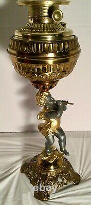 Antique Cherub Figural GWTW Oil Lamp Banquet Parlor Figurine Lamp Large Globe