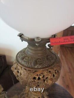 Antique Cherub Oil Lamp Ornate Parlor Banquet Candle Light Spelter or Bronze