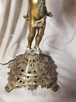 Antique Cupid / Putti Banquet Oil Figural Lamp