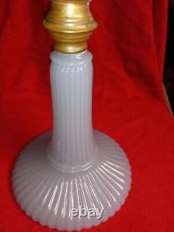 Antique Eaton Clambroth Onion Oil Lamp