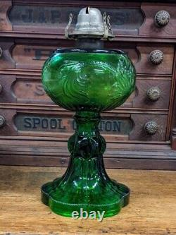 Antique Findlay Emerald Forest Green Oil Lamp Plume Eyewinker