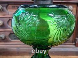 Antique Findlay Emerald Forest Green Oil Lamp Plume Eyewinker