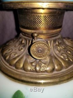 Antique Fostoria GWTW or Parlor Oil Lamp in Excellent condition Beautiful Color