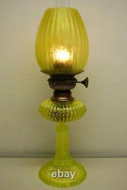 Antique French Onion Eaton Deco Nouveau Sandwich Uranium Glass Kerocene Lamp