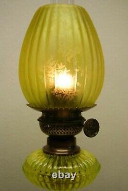 Antique French Onion Eaton Deco Nouveau Sandwich Uranium Glass Kerocene Lamp