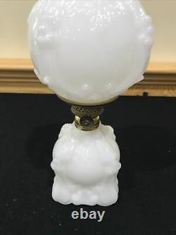 Antique GWTW MILK GLASS MINIATURE OIL KEROSENE LAMP NUTMEG BURNER Smith Fig 397