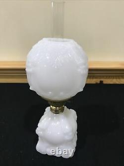 Antique GWTW MILK GLASS MINIATURE OIL KEROSENE LAMP NUTMEG BURNER Smith Fig 397