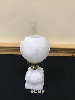 Antique GWTW MILK GLASS MINIATURE OIL KEROSENE LAMP NUTMEG BURNER Smith Fig 397