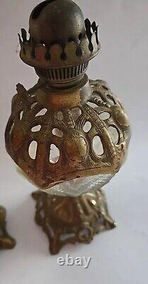 Antique Glass Oil Lamp On A Cast Metal Base & Ornate Collar