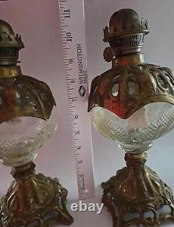 Antique Glass Oil Lamp On A Cast Metal Base & Ornate Collar