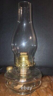 Antique Glass Queen Anne No2 Oil Lamp