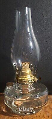 Antique Glass Queen Anne No2 Oil Lamp