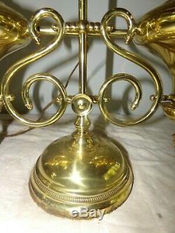 Antique Manhattan Brass Dbl Student Oil Lamp